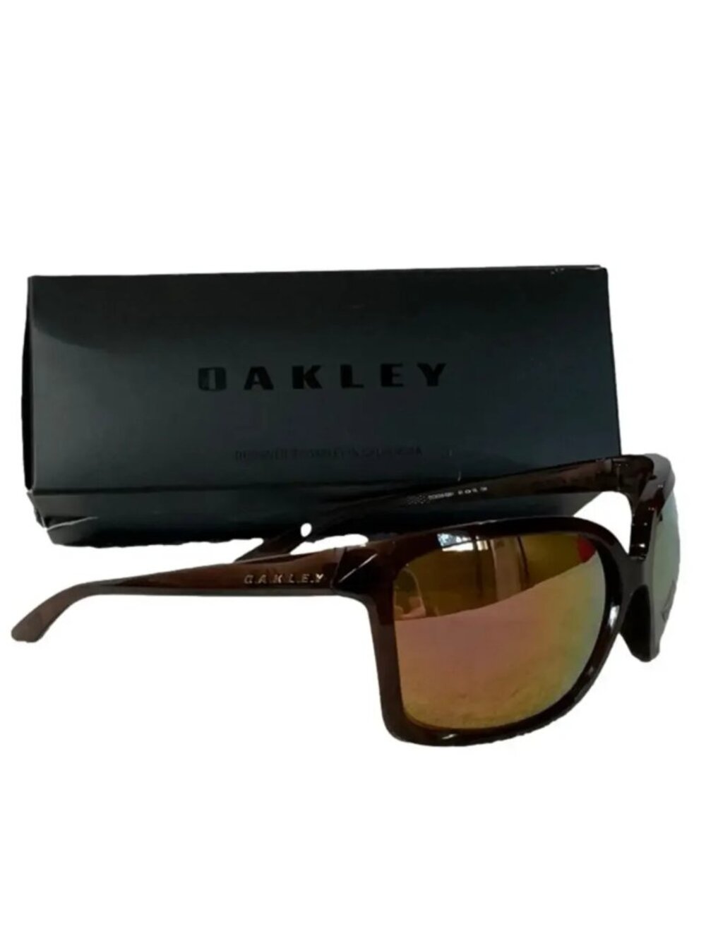 NEW OAKLEY Brown Sunglasses with Mirrored Lenses
